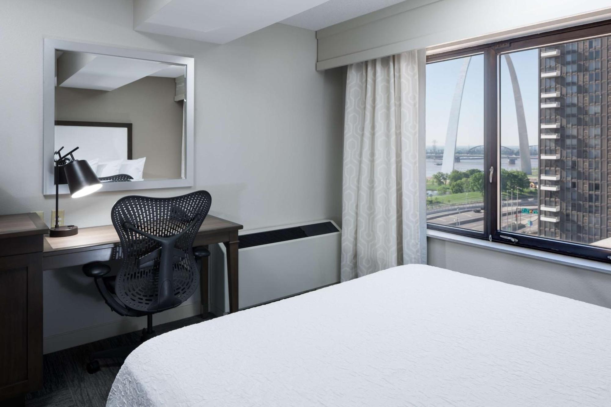 Hampton Inn St Louis- At The Arch Saint Louis Ngoại thất bức ảnh
